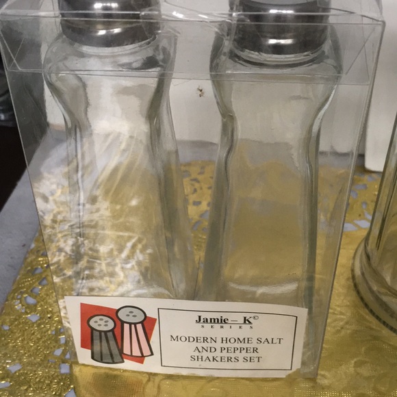 NWT & NWOT Salt & Pepper, Sugar shaker, cheese shaker, and metal napkin holder - Picture 2 of 5